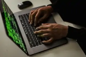 Kepatuhan ISO 27001 Sebagai Benteng Digital (1)