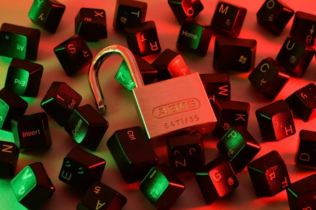Waspada DDoS! Kenapa Website Media Rentan Diserang dan Butuh VAPT?